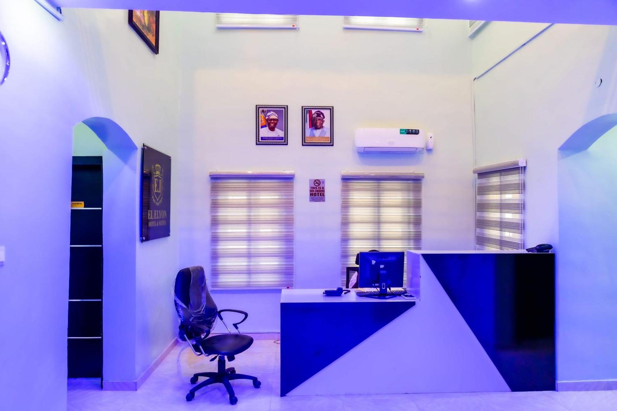 El Elyon Hotel And Suites Lagos Exterior photo