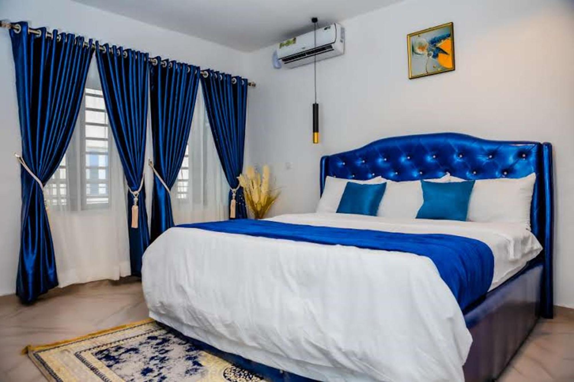 El Elyon Hotel And Suites Lagos Exterior photo