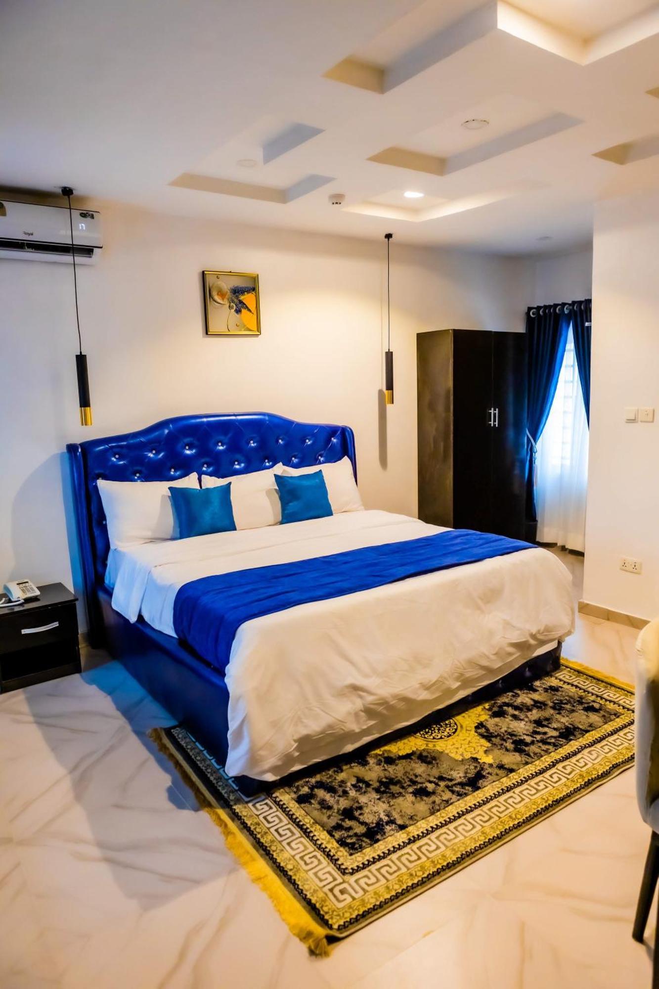 El Elyon Hotel And Suites Lagos Exterior photo